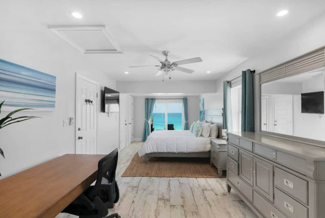 Master bedroom #1