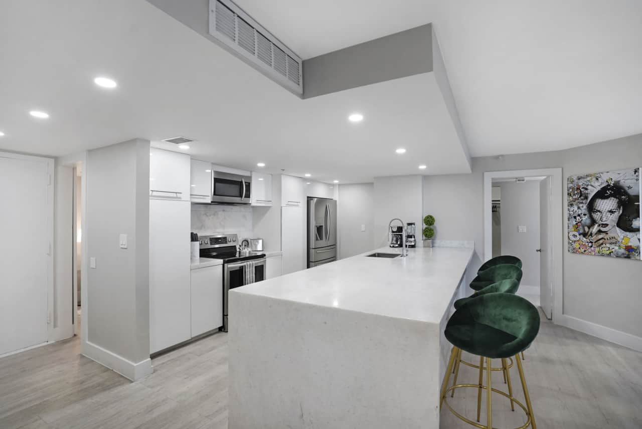 Unforgettable! (4 bedroom condo)