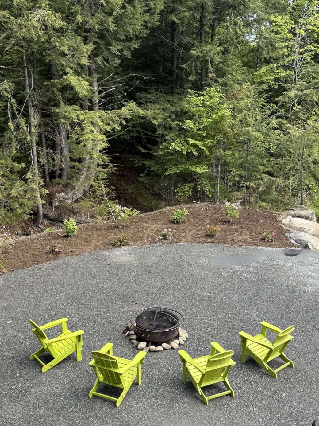 Make memories at the fire pit with friends! 