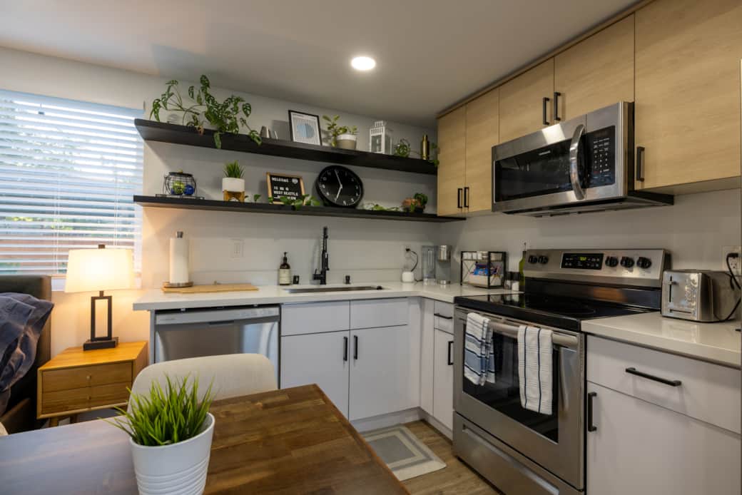 full-sized kitchen