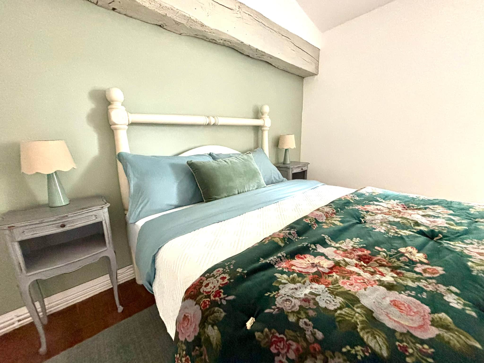 La Belle Room (7).JPEG