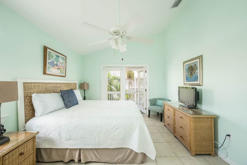 Guest Suite With King Bed 