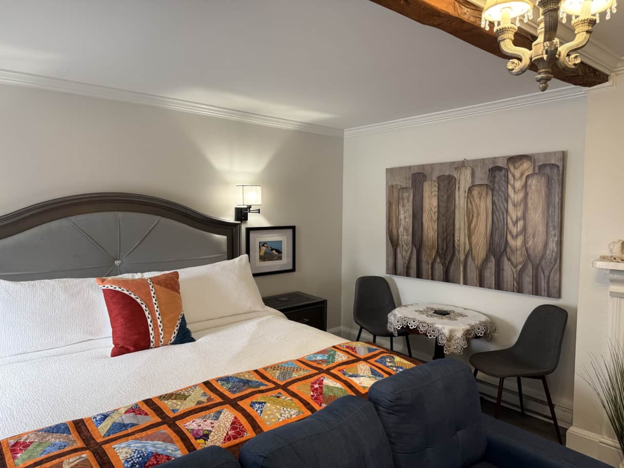 Superior King Suite, 6pc ensuite, with a deep luxurious soaker tub, separate shower, washer/dryer