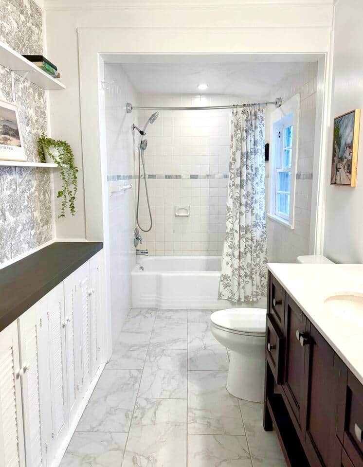 Bathroom - Downstairs