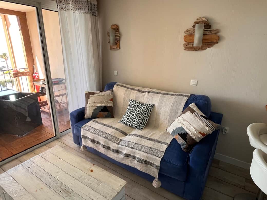 Bnb Blue Lagoon | Canapé rapido confortable