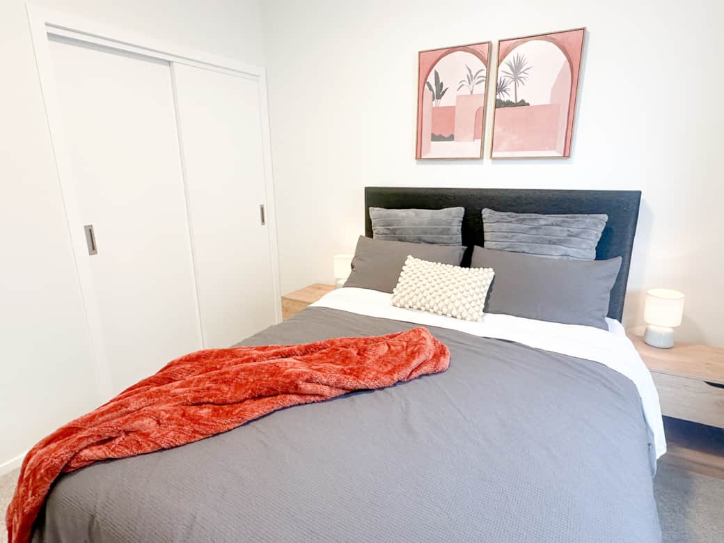 Bedroom 2 - Queen Bedroom 2 - Queen