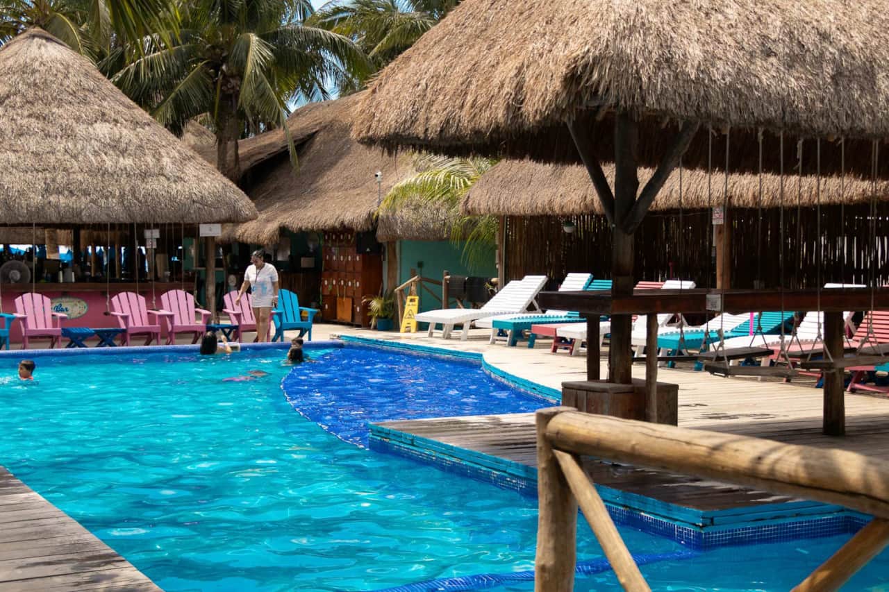 Beach Club - Swimming Pool