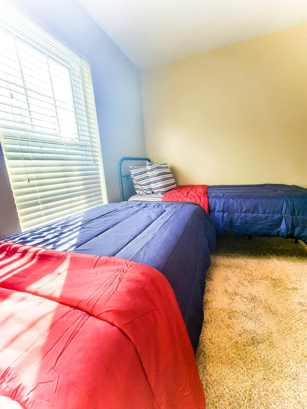 Third bedroom – with two twin beds, TVs and lots of closet space Third bedroom – with two twin beds, TVs and lots of closet space