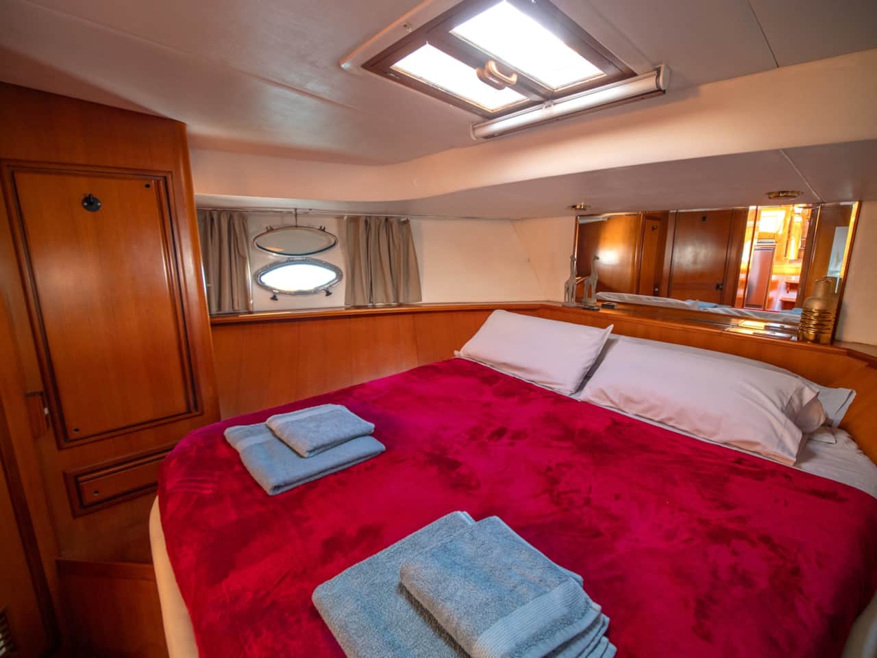 "Captain Linois" room
