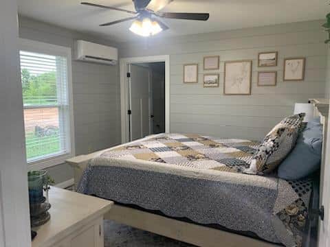 2 of 4 bedrooms 2 of 4 bedrooms
