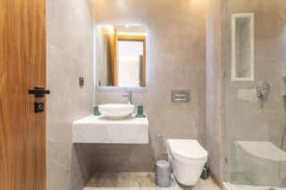 Stunning and Comfortable apartment — photo 10