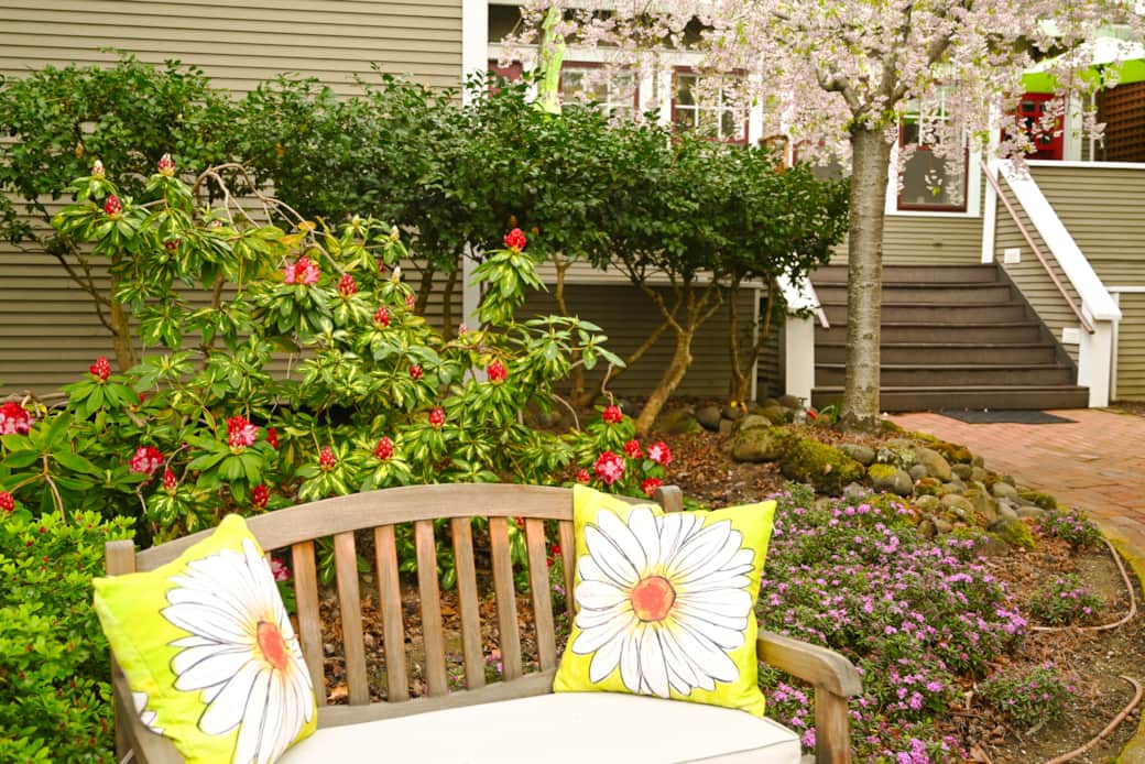 6 Carriage House Bench 6 Carriage House Bench
