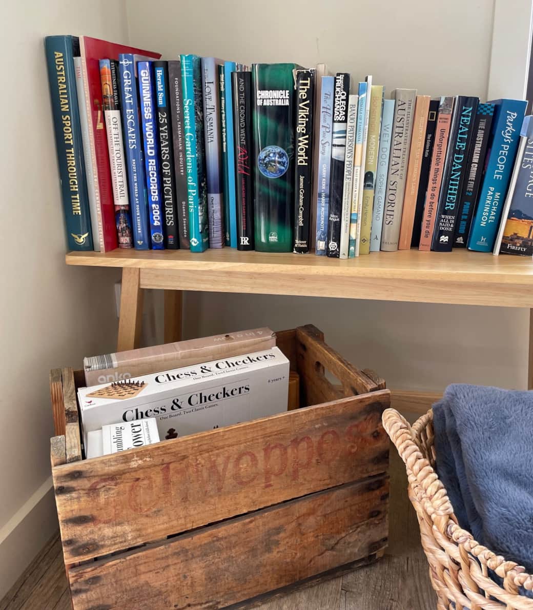 With books, games and blankets to relax