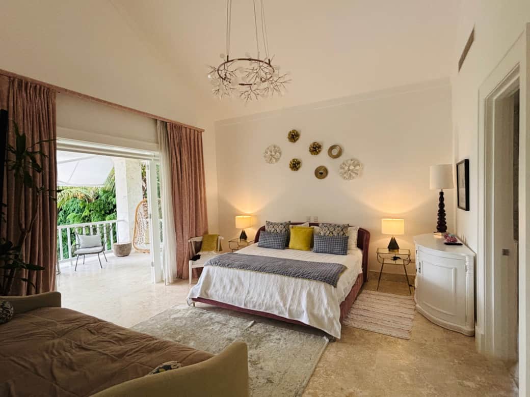 Bedroom (2) Bedroom (2)