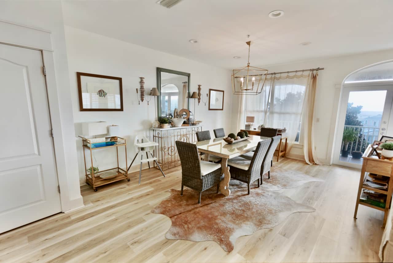 Dinning Room 6 Seating table