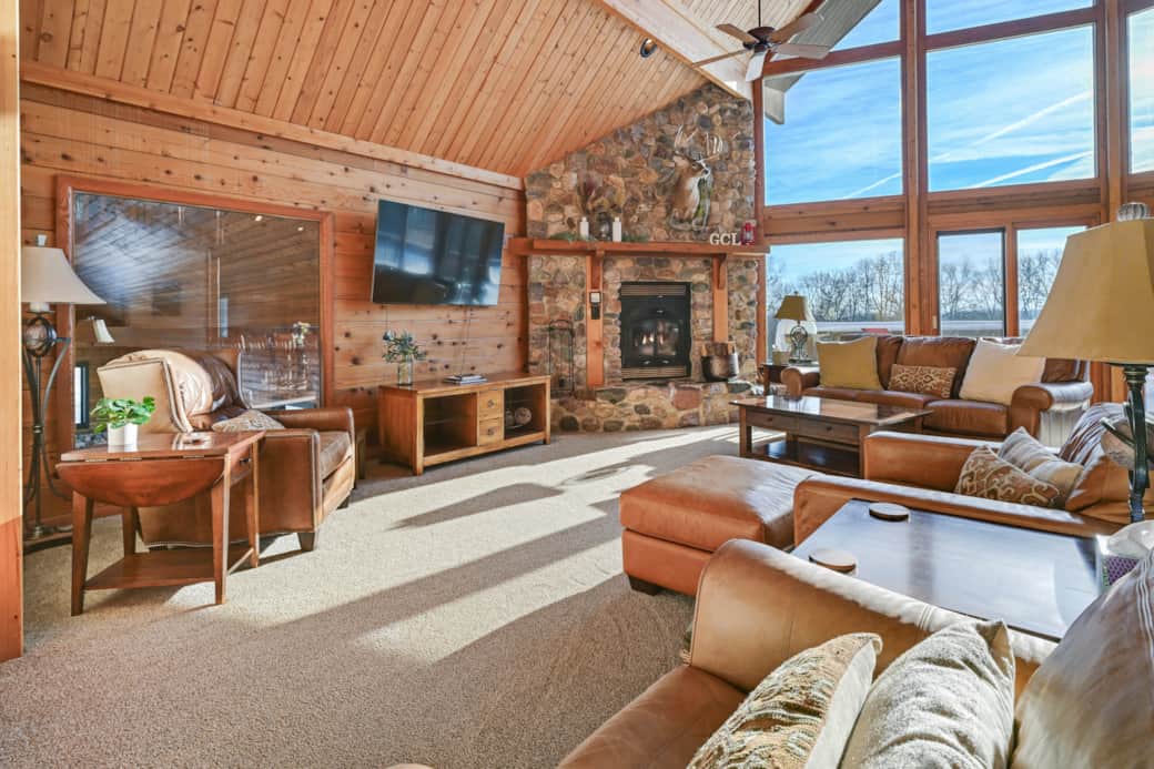 Welcome to the Great Cedar Lodge!