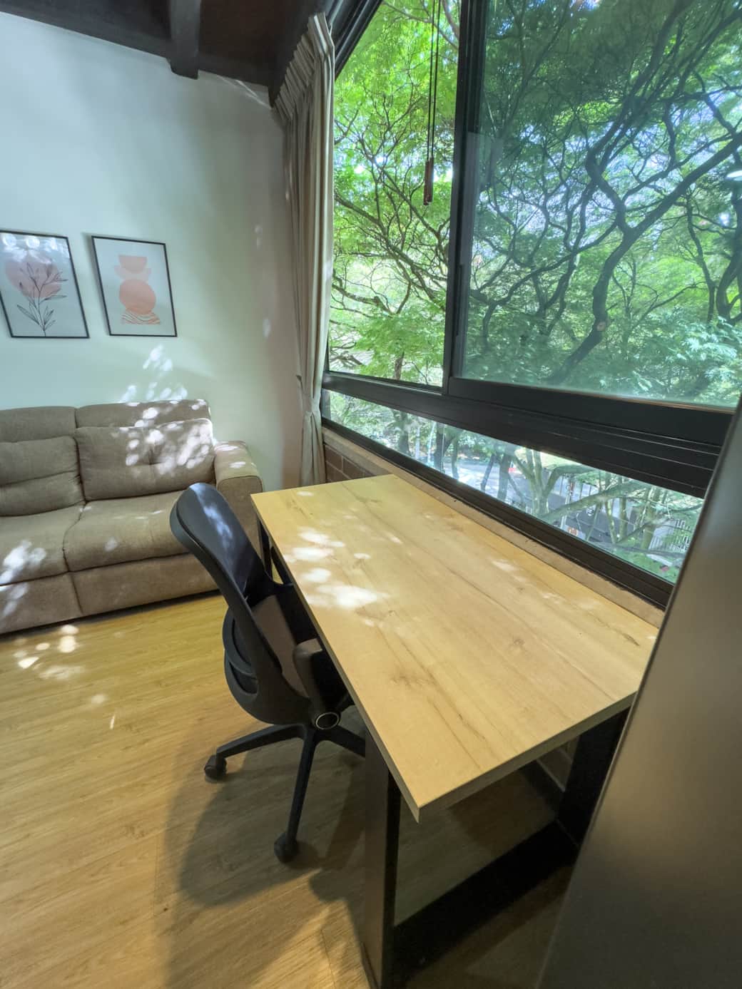 Habitación en Medellín con puesto de trabajo