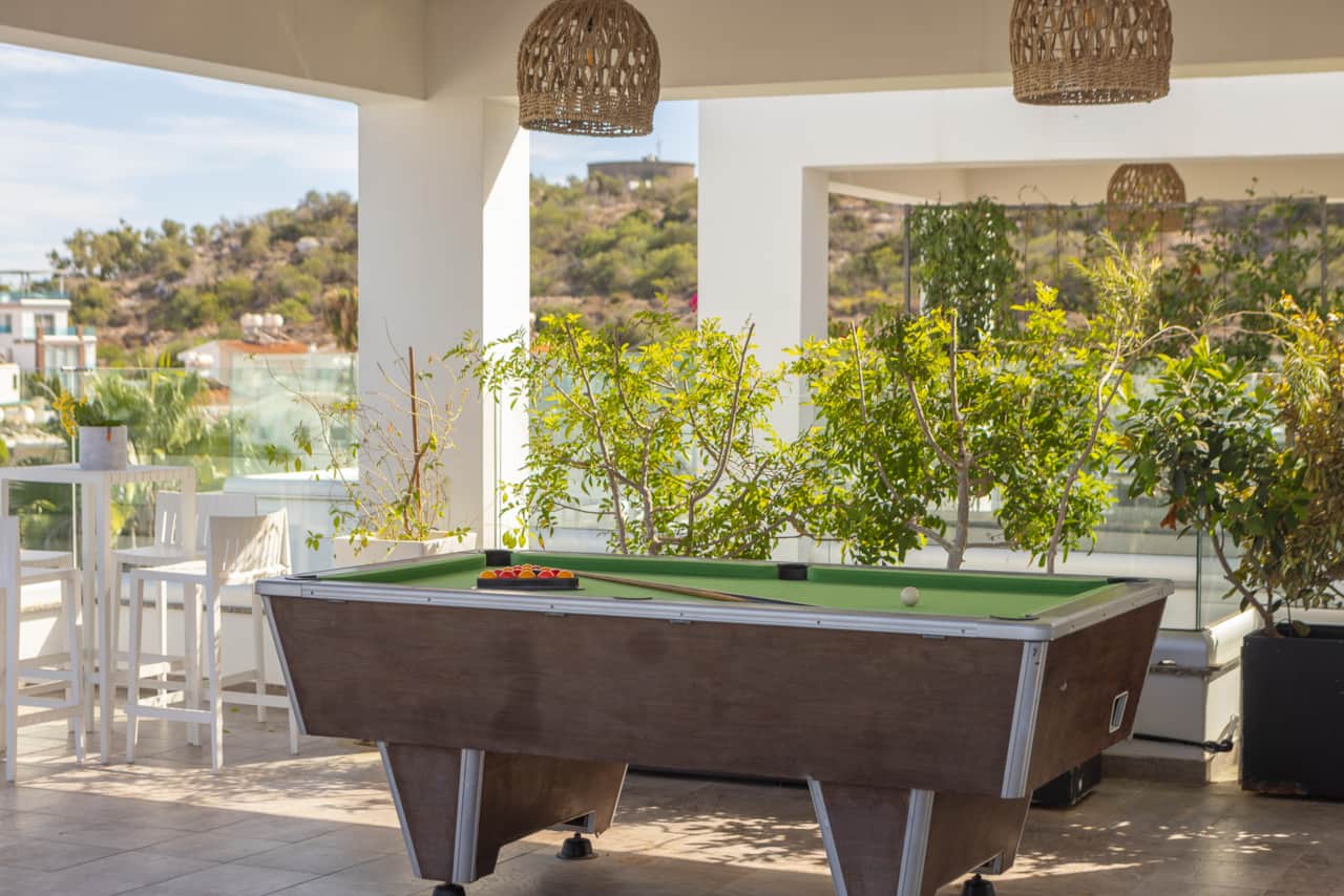6 Pooltable