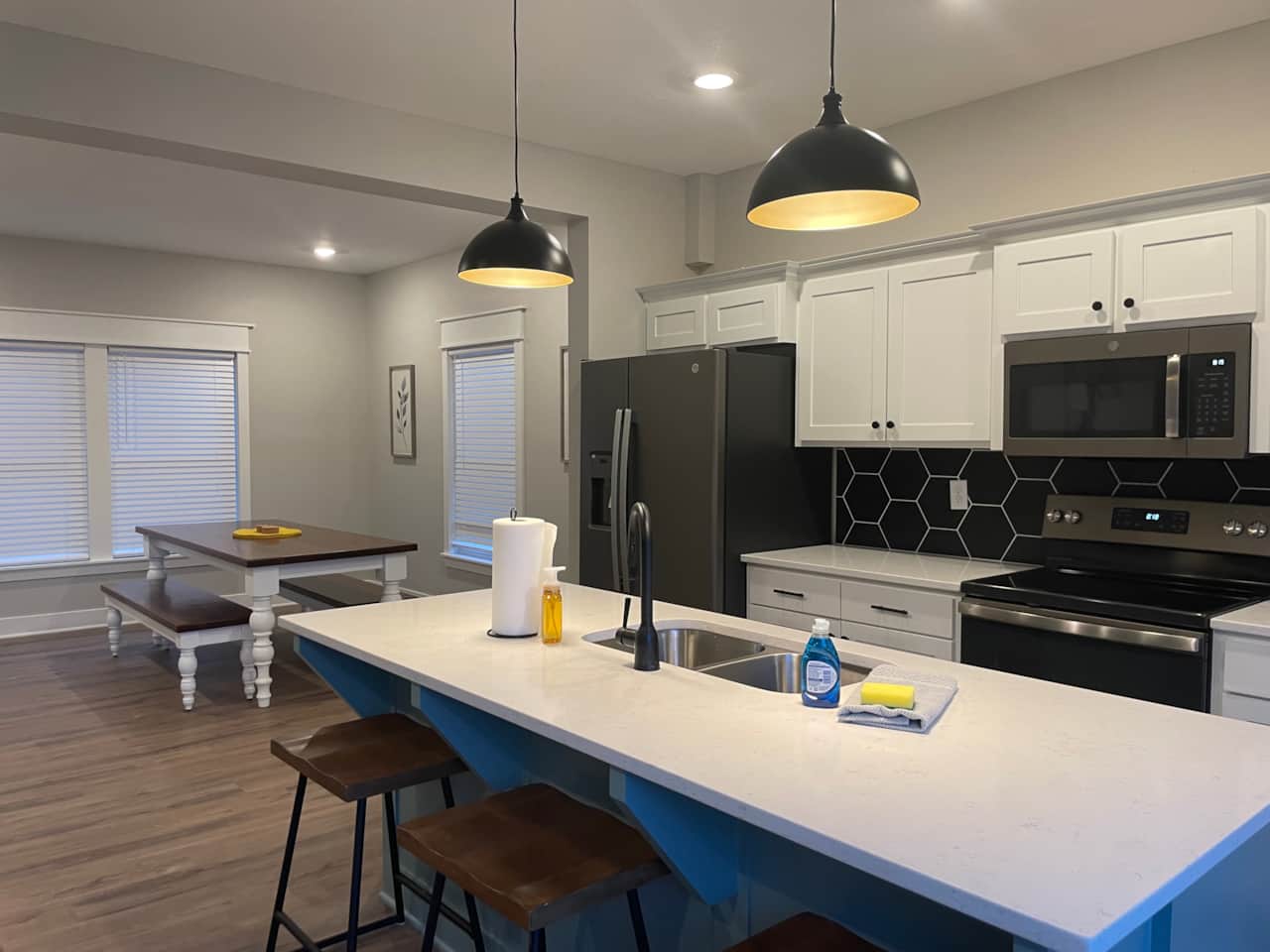 Kitchen/dining