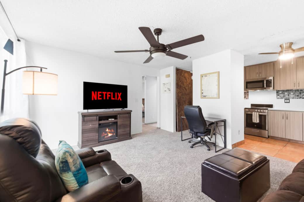 Living Area - Smart TV & Fireplace