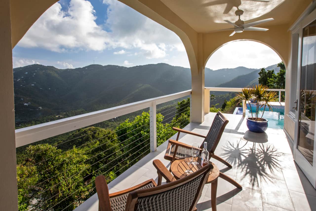 Sprawling deck overlooking Bordeaux Mountain and Coral Bay