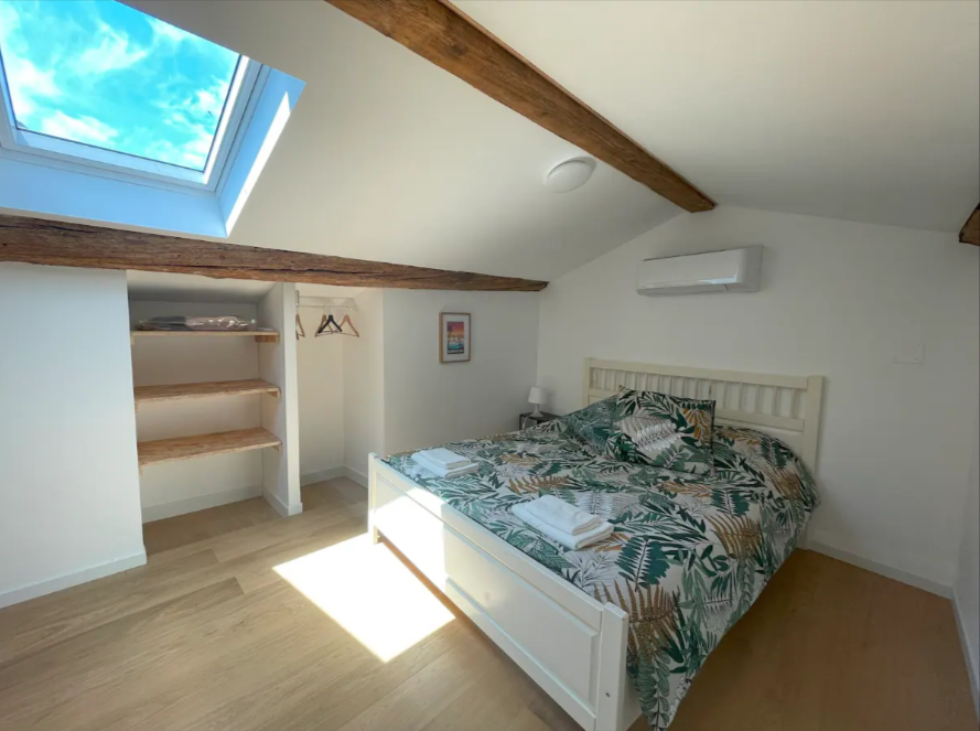 Chambre 2, lit double