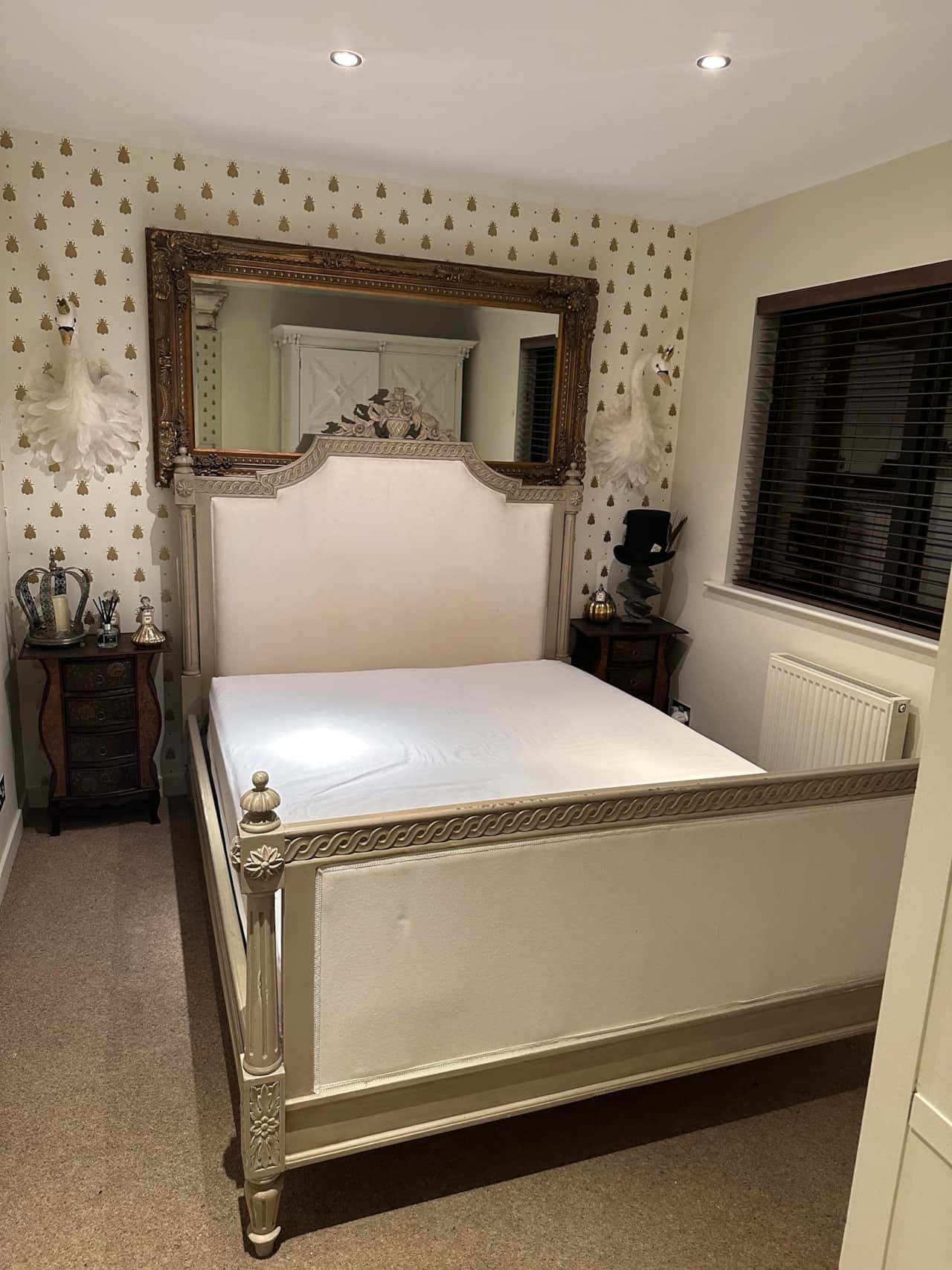 Alice Bedroom with extra child bed