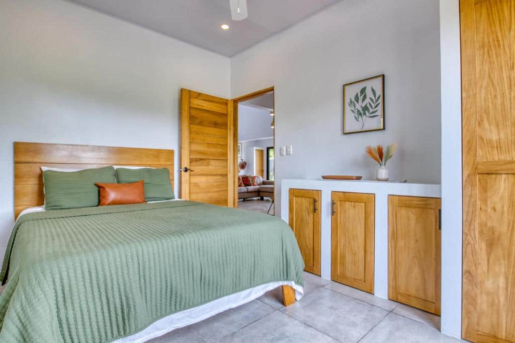 Villa Bedroom #1