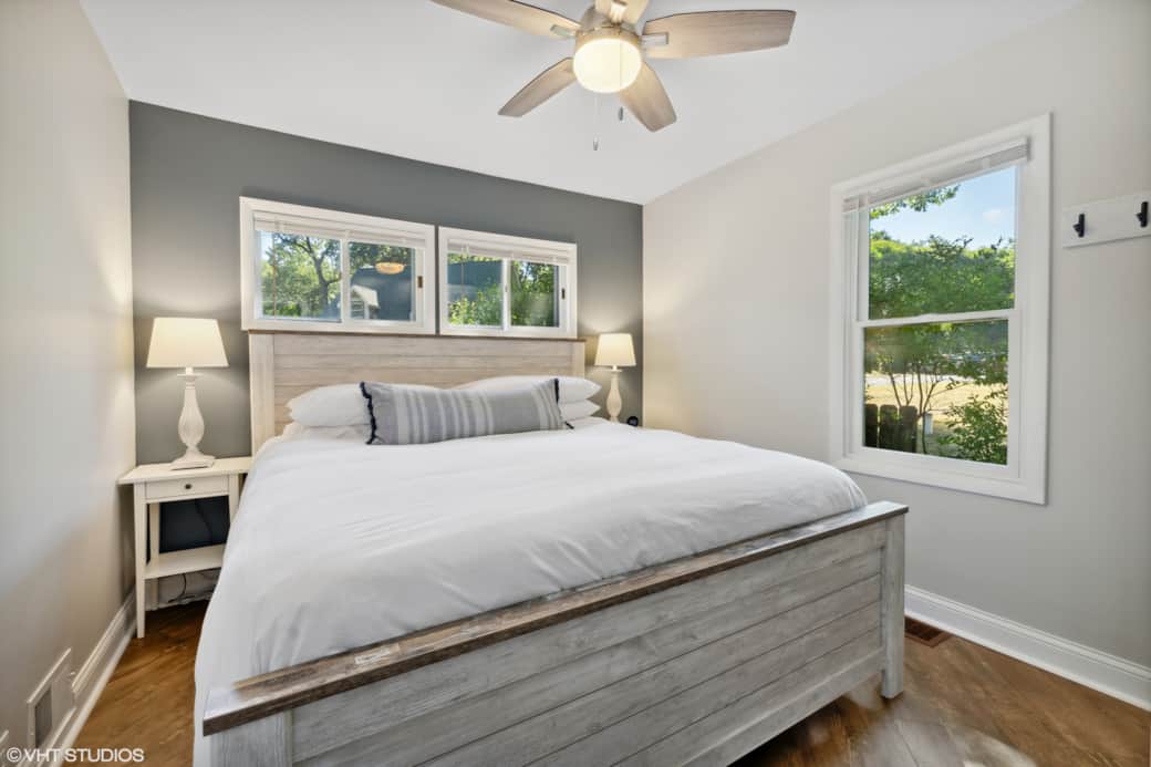 Bedroom 1 With King Size Bed