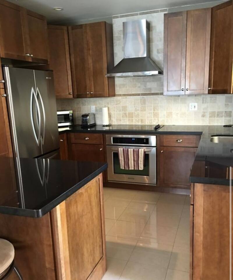 3 Bedroom-Steps Away from Beach! photo 12