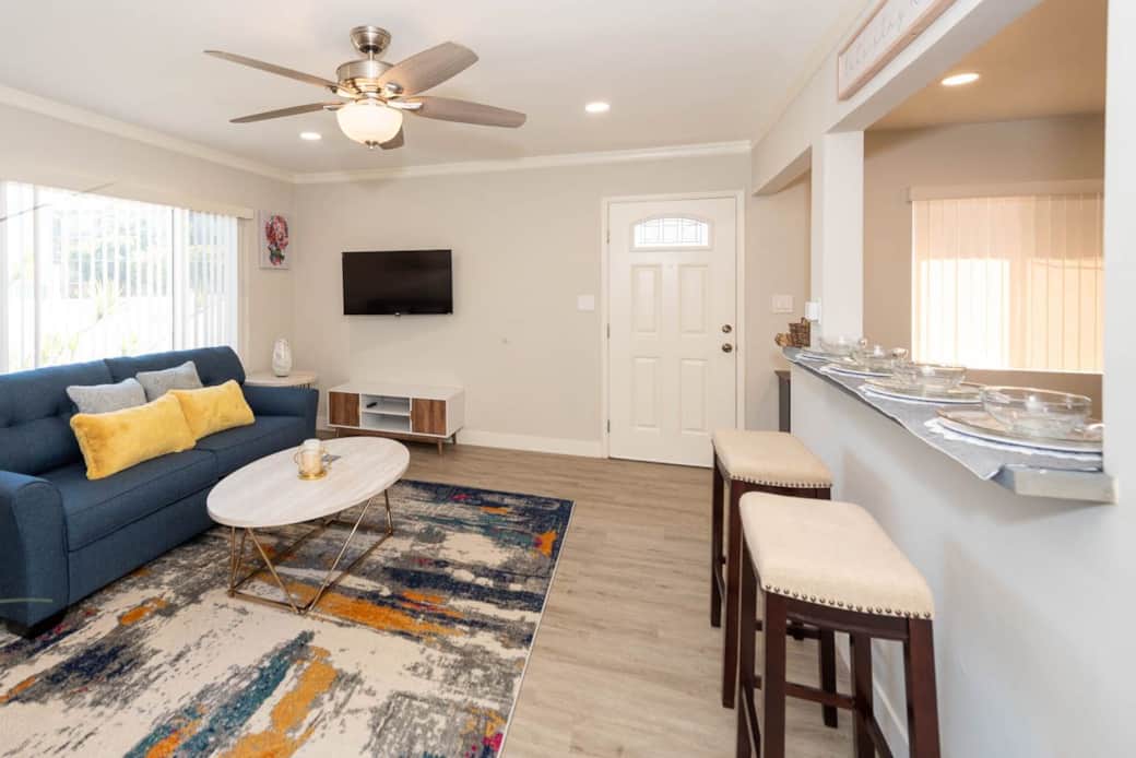 Hillcrest's Hidden Gem 2bed/1bath Fully Renovated Apartment in San Diego