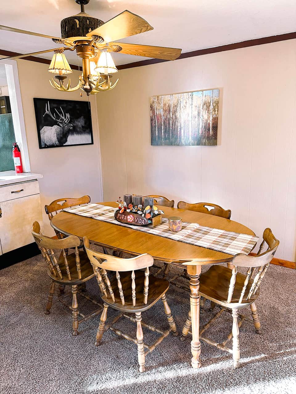 Sleepy Hollow Cabin Dining Room1