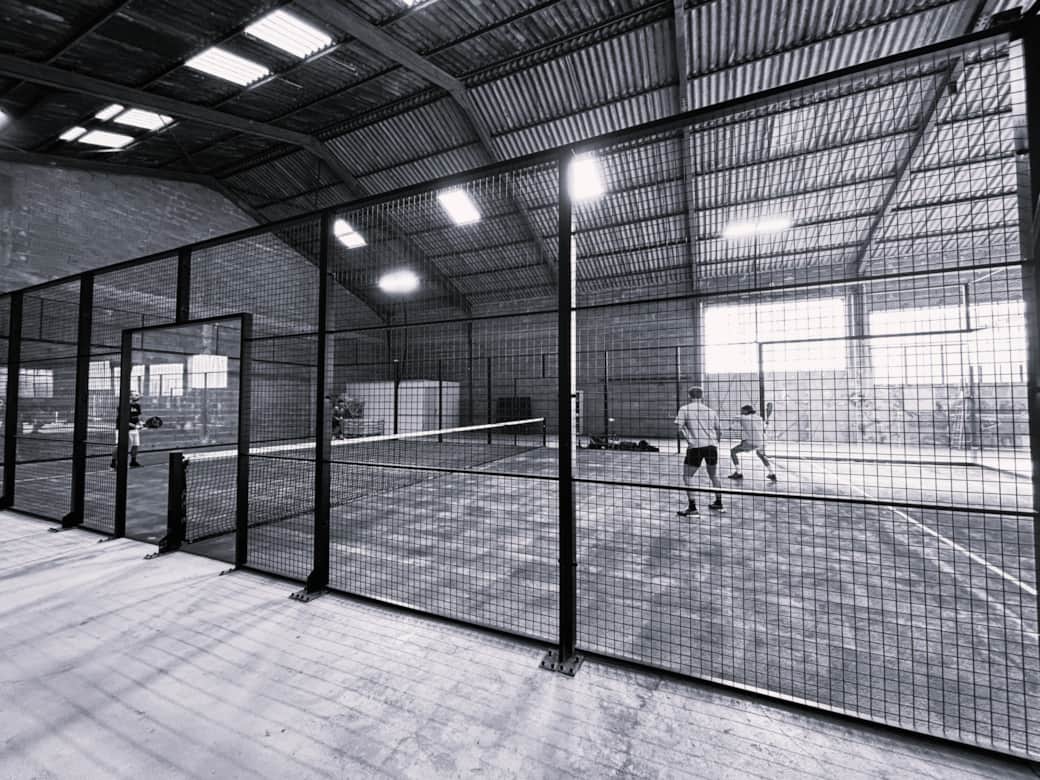 Maison poumo gite provence private padel court covered