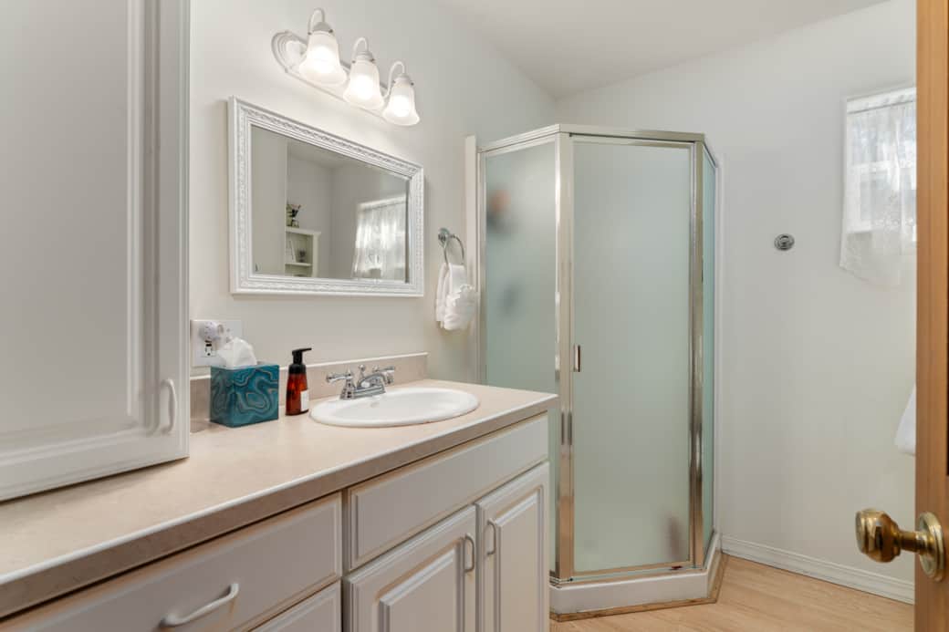 Bathroom Upper Level with Shower