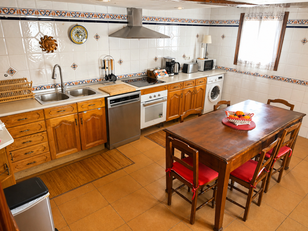 Cocina completamente equipada