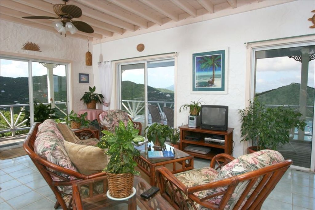 Living room with 180 degree views of Coral Bay
