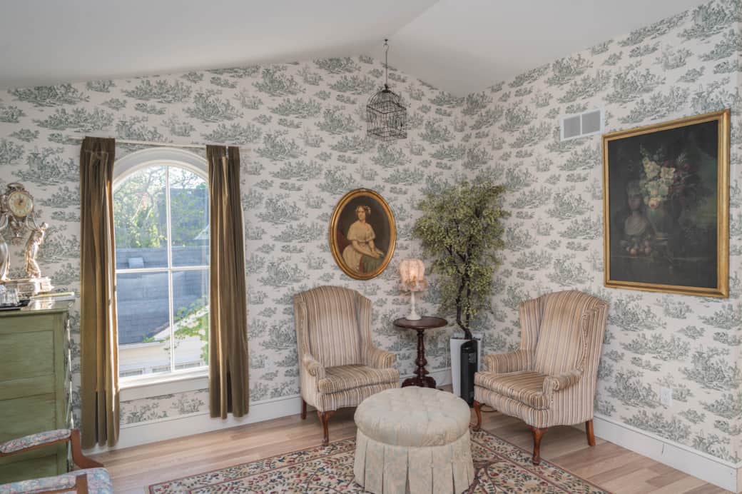 Rose Room Rose Room