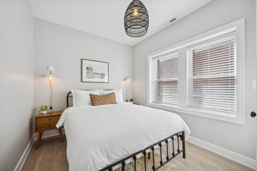 2nd Bedroom with Queen bed