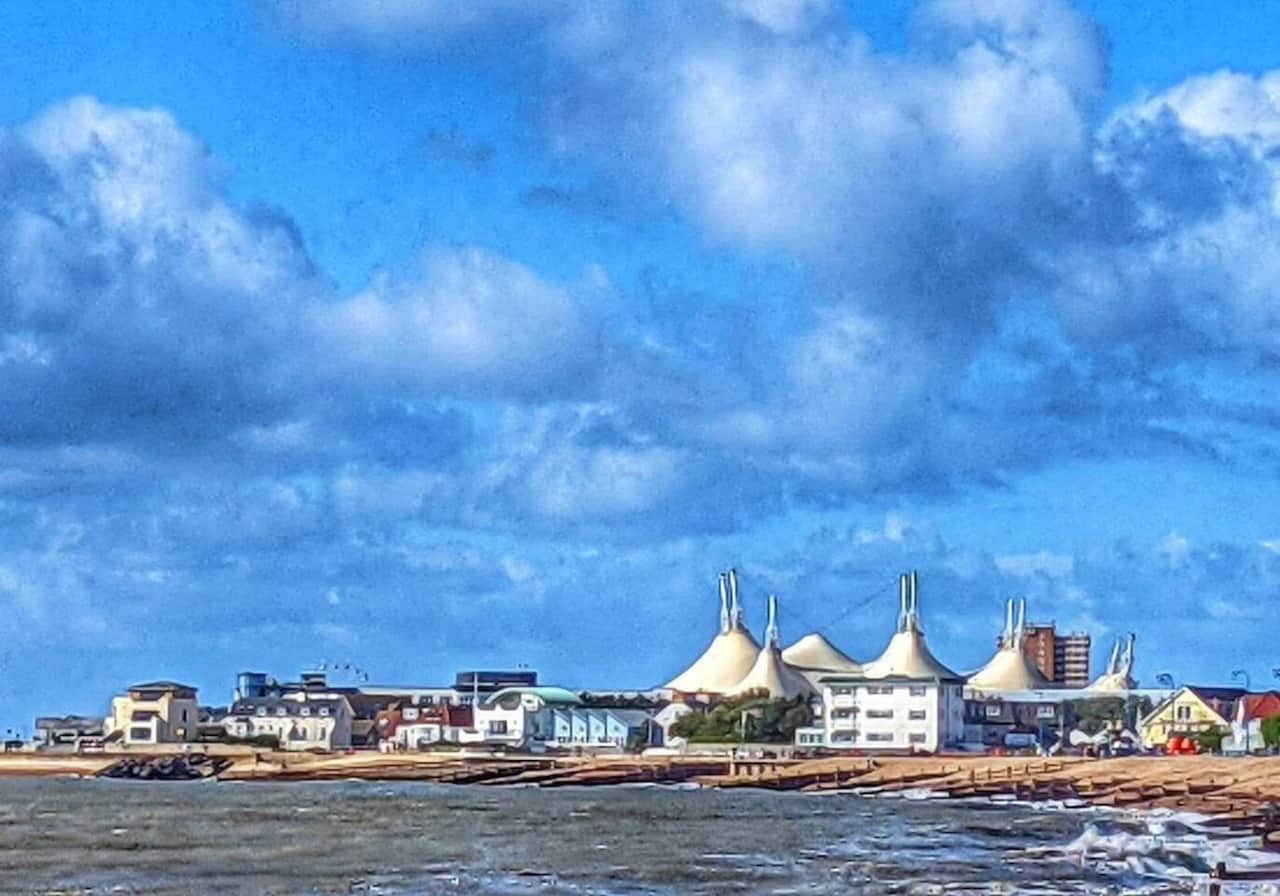 Our property is close to Felpham Beach in Bognor Regis! Book your stay now!