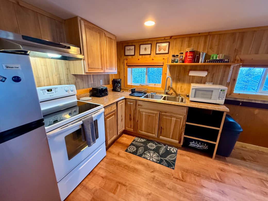 (3) well stocked kitchen area for all your at home dining needs (3) well stocked kitchen area for all your at home dining needs