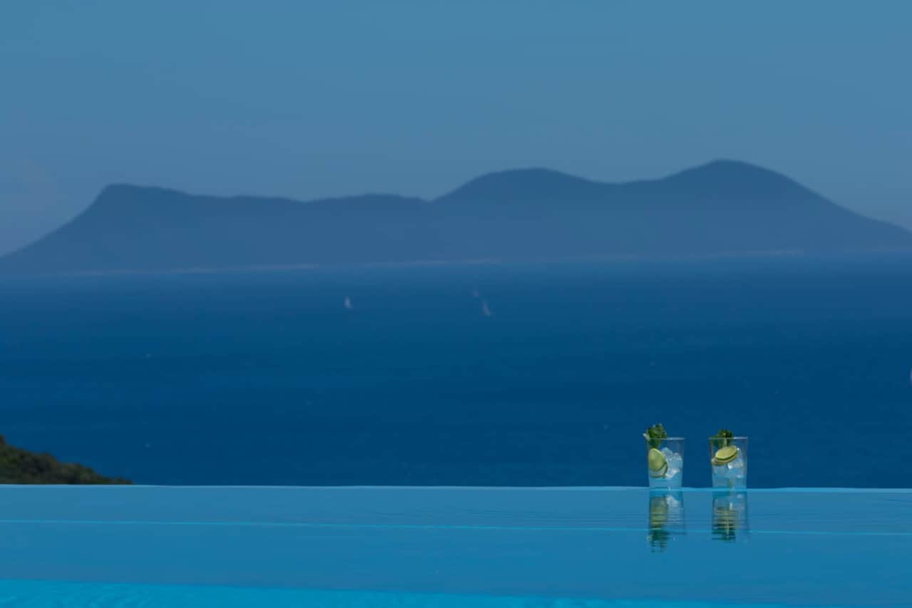 Pool with sea view