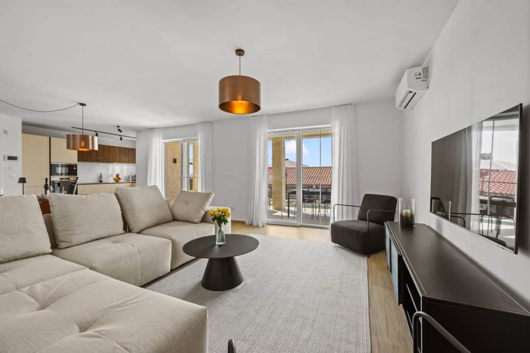 ferienhaus-istrien-modern-hochwertig-ausstattung-wohnbereich-sat-tv.jpg