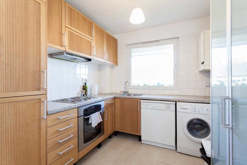 Kitchen with all mod cons