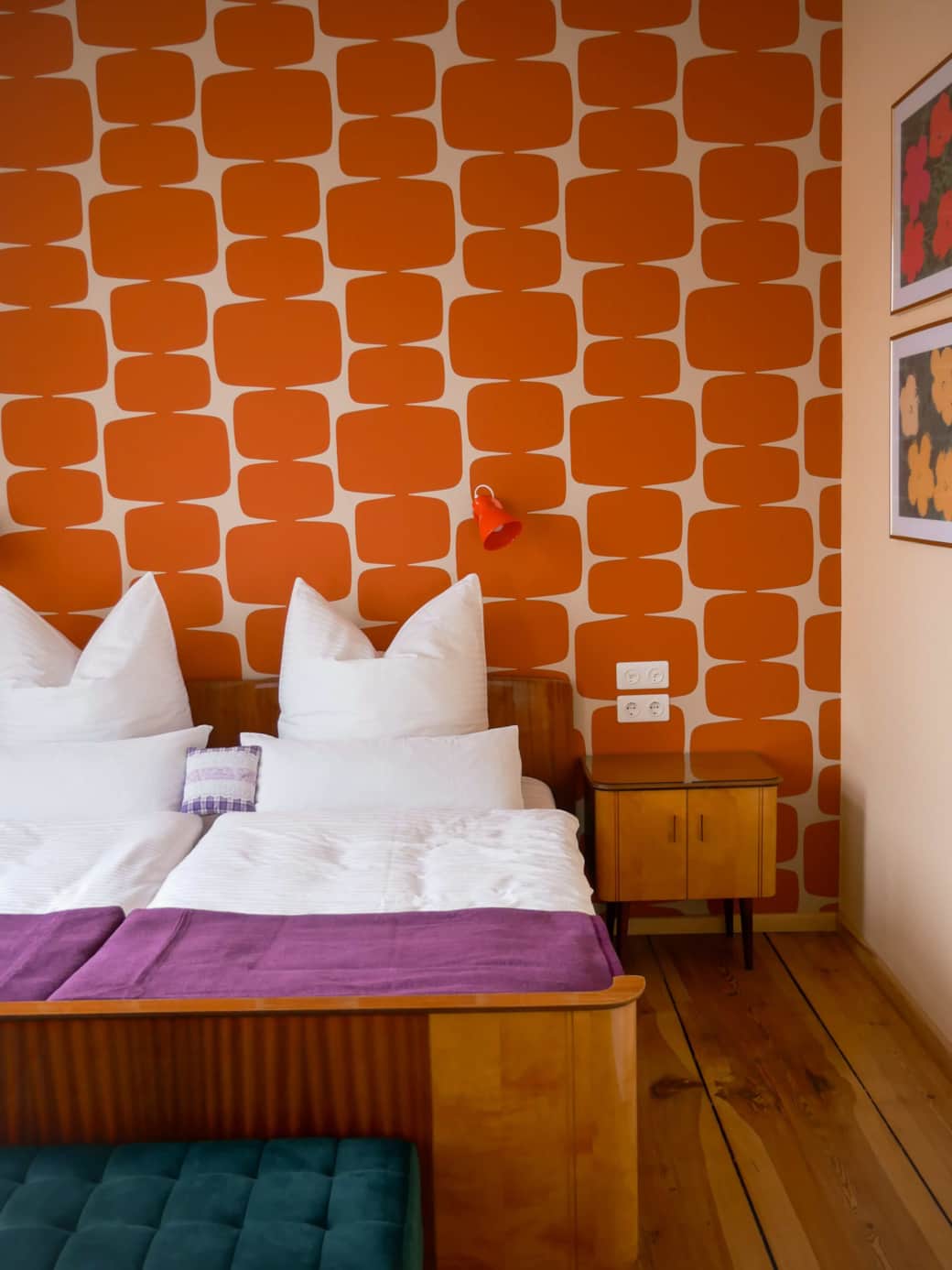 Doppelbett im 70er Jahre Design