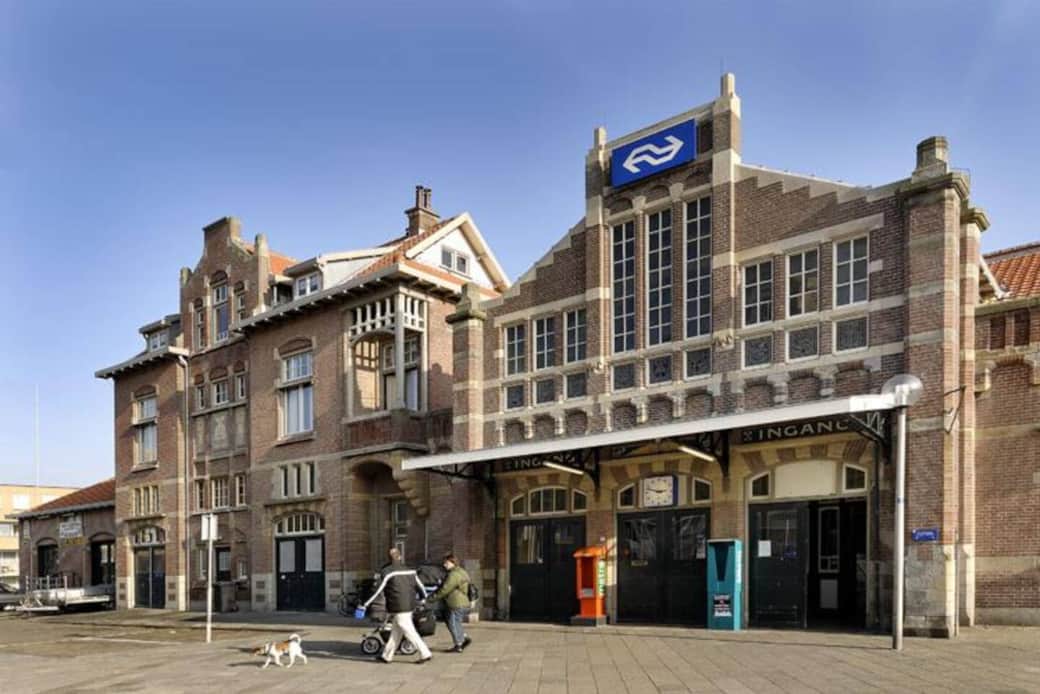Zandvoort train and bus station