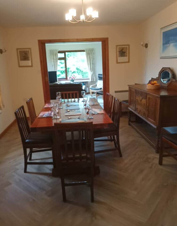 Dining area looking through to the lounge.   Views to the sea 