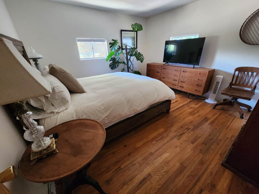Queen Bedroom