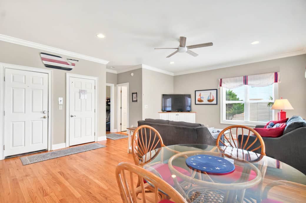 1st floor living room