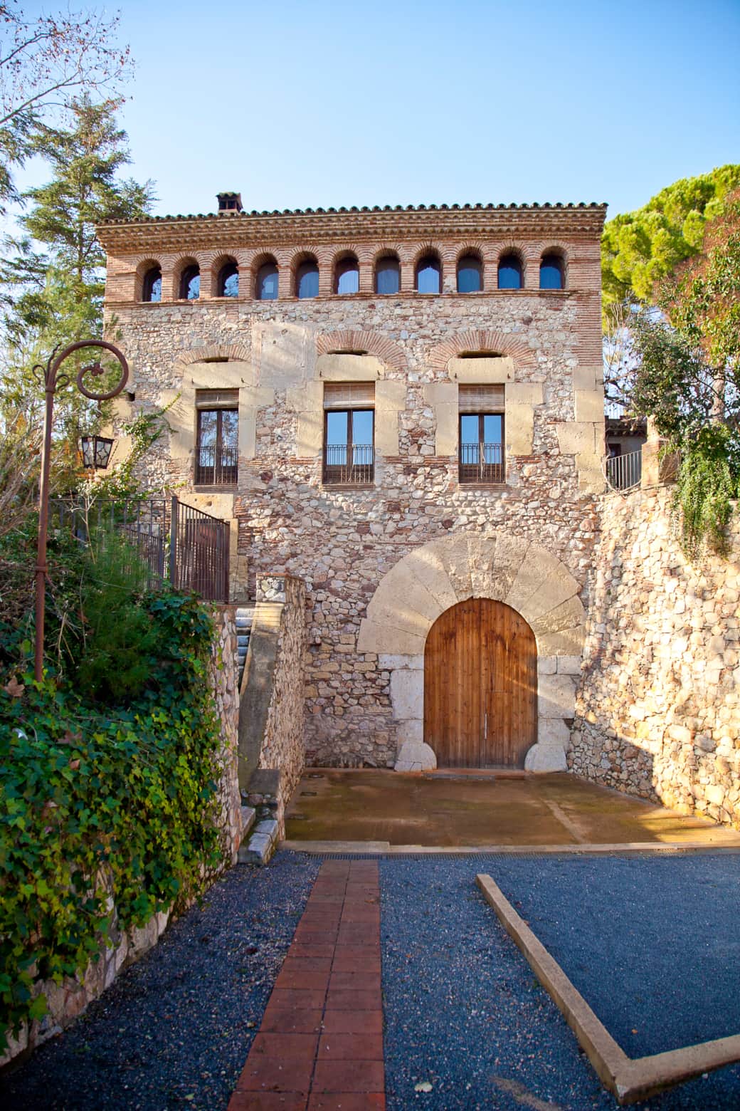 Fachada de la masia