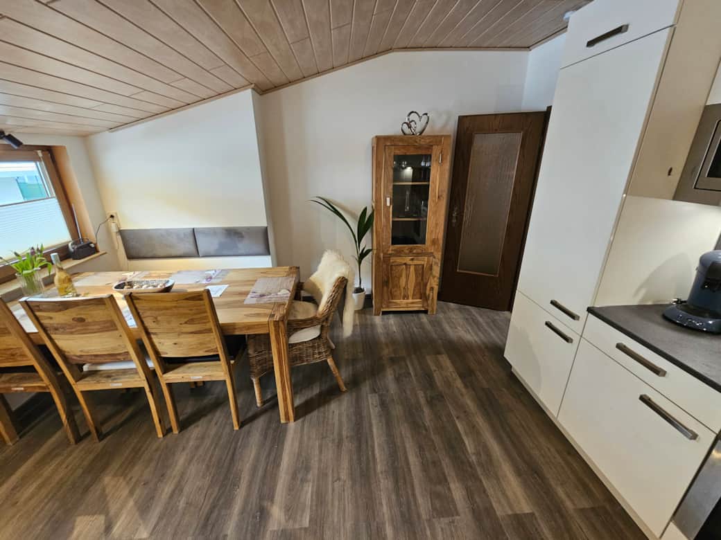 1000151384 1000151384